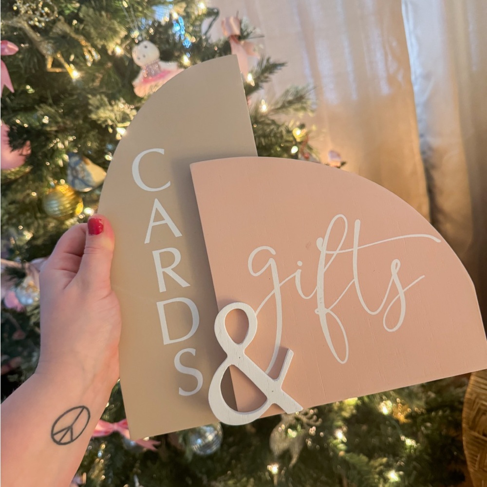 Cards & gifts sign